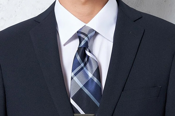 まずは「柄×無地」から始めるのがセオリー