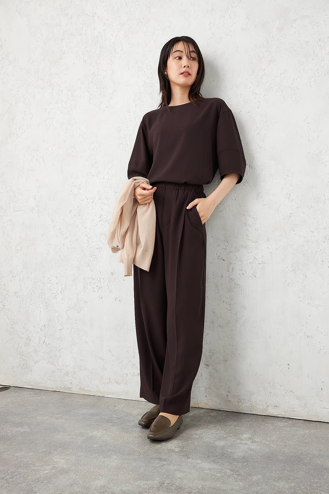 キャリーマンストレッチテーパードパンツ シルケットポンチフロントVデザインTシャツ
